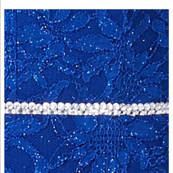 PROM DRESS - Picture 6 of 7